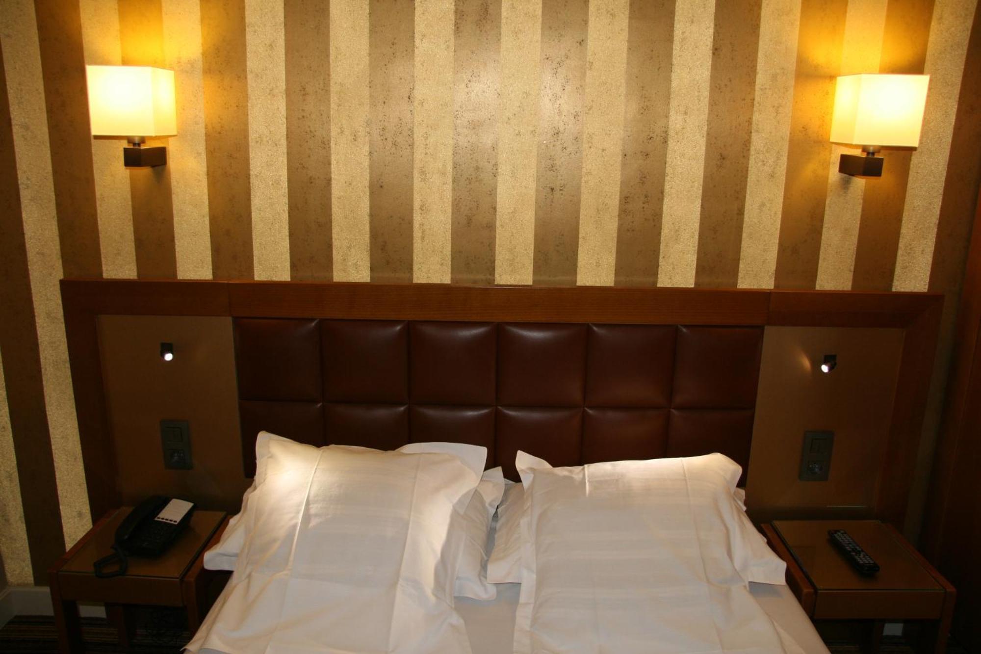 Hotel Bellevue Saint-Lazare Paris Luaran gambar